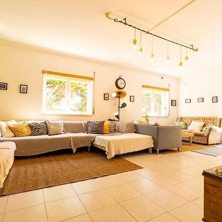 Pineapple Surf House Vandrerhjem Atouguia Da Baleia Eksteriør bilde