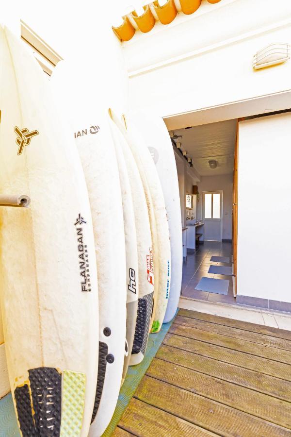 Pineapple Surf House Vandrerhjem Atouguia Da Baleia Eksteriør bilde