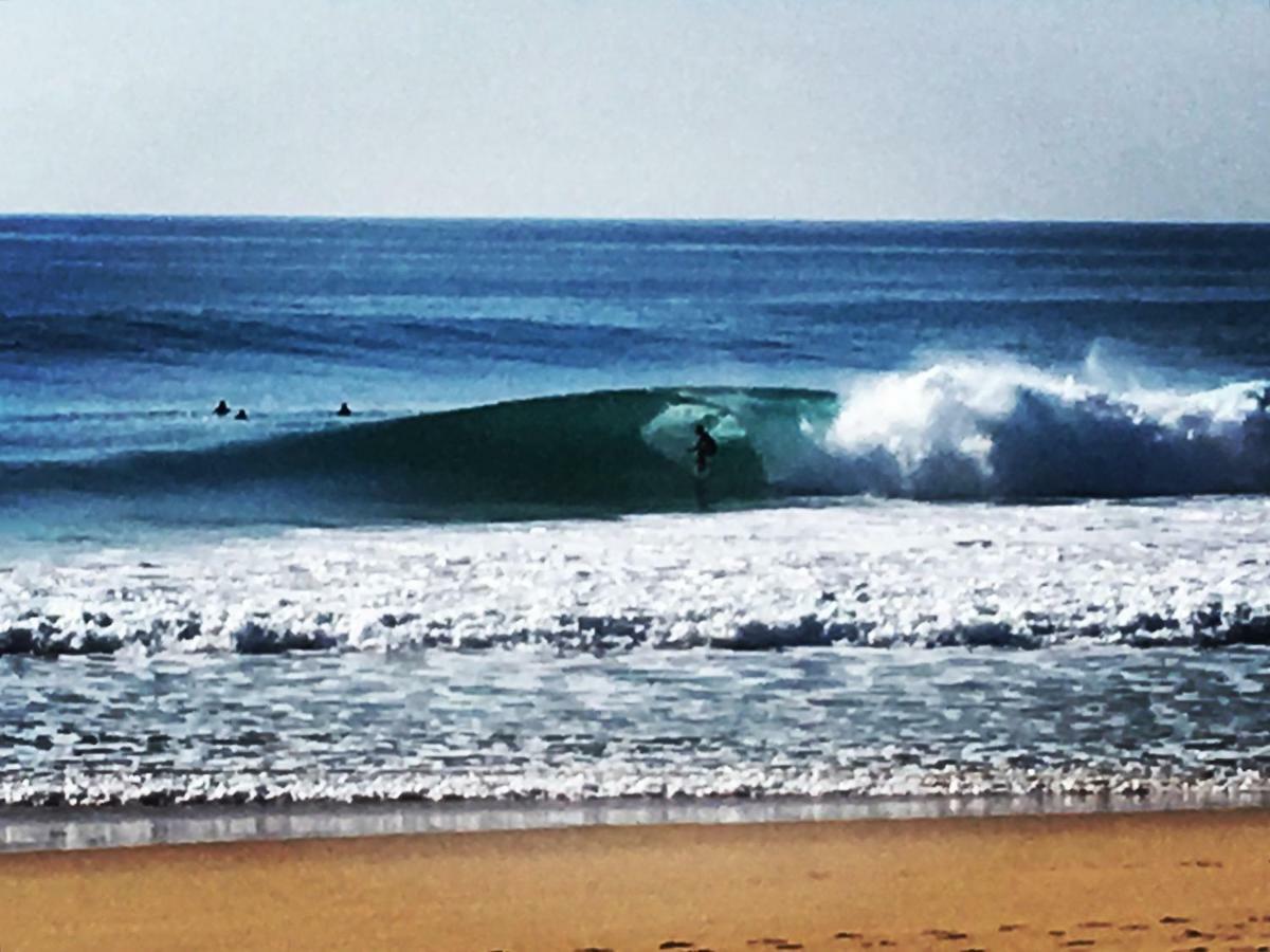 Pineapple Surf House Vandrerhjem Atouguia Da Baleia Eksteriør bilde